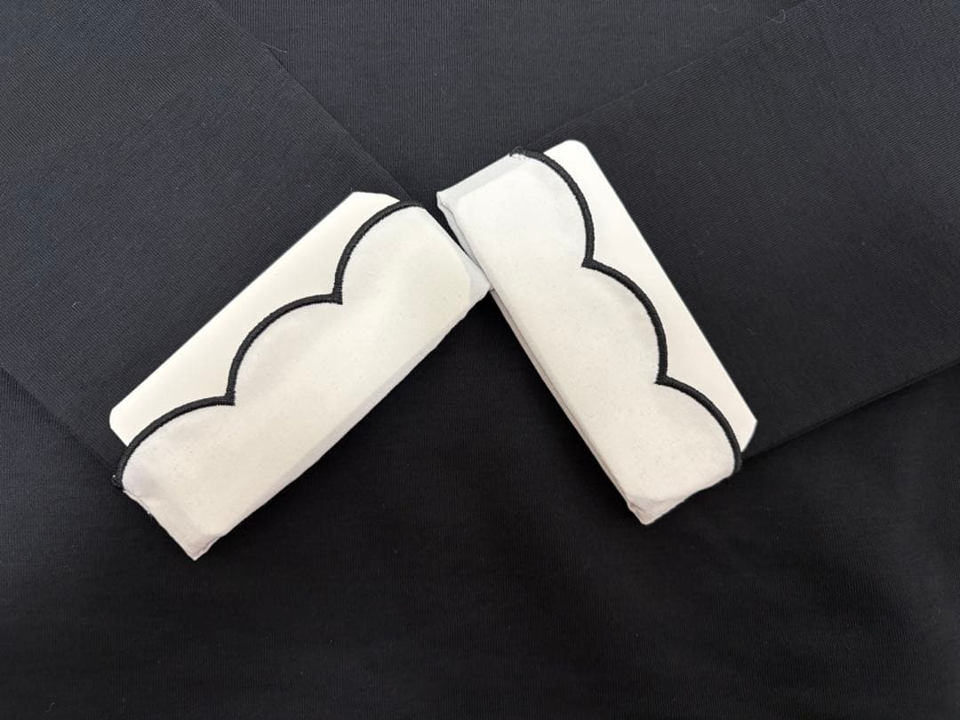 完売品！新品・未使用　刺繍ダブルカラーレイヤードロングスリーブトップス　ブラック