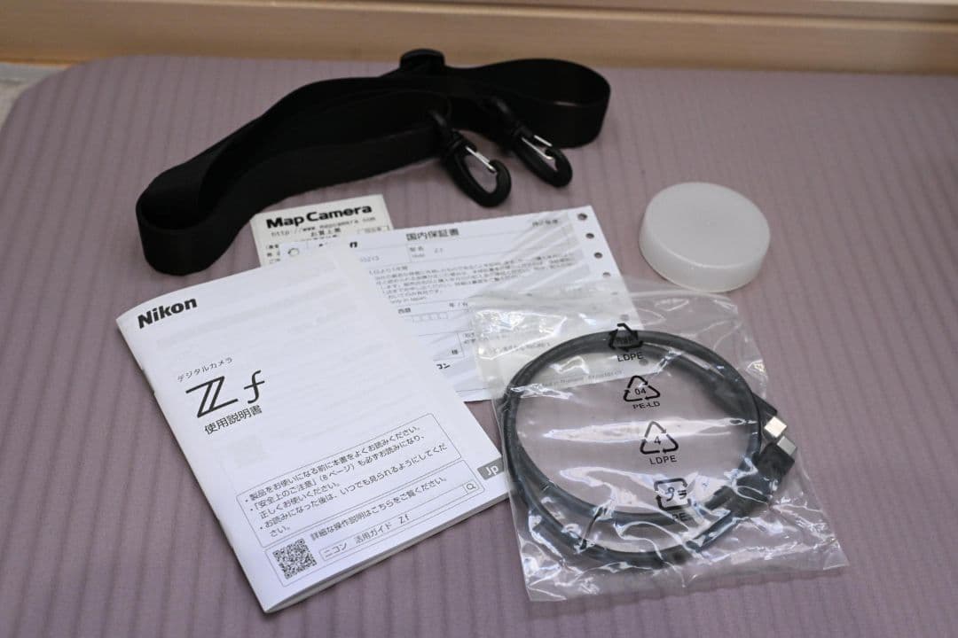 Nikon Z f ボディブラック【シャッター数約3万／おまけ多】