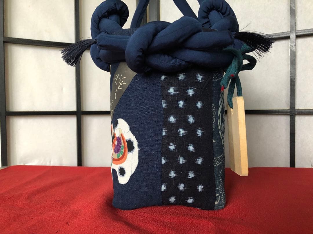 一閑張り　一閑張りバック　本藍染　型染　雪ん子　犬張子　張子犬　狛犬