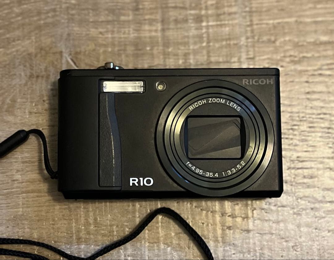 [美品] RICOH \"R10\" リコー オールドコンデジ