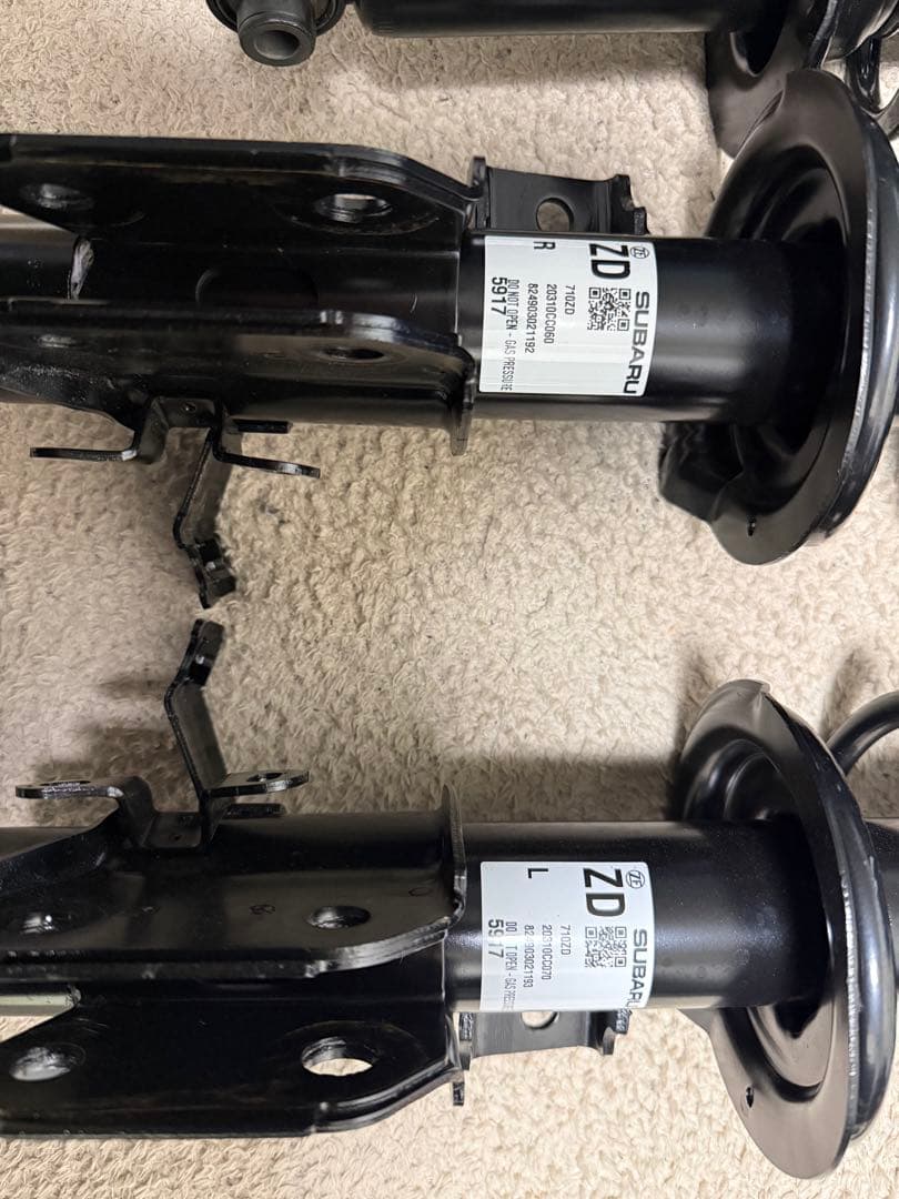 GR86 ZN8 ZD8 ザックスダンパー　E型新車外し