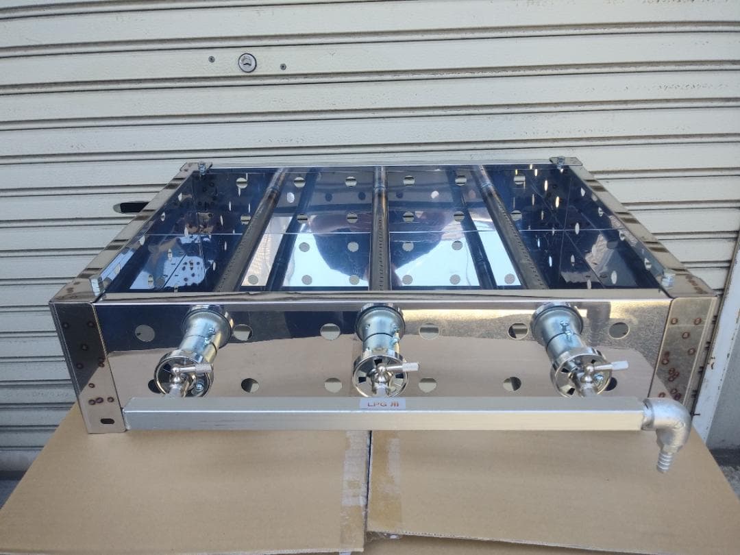 極厚６ミリ 便利な持手付き 鉄板 バーベキュー キャンプ プロパンガス 送料無料