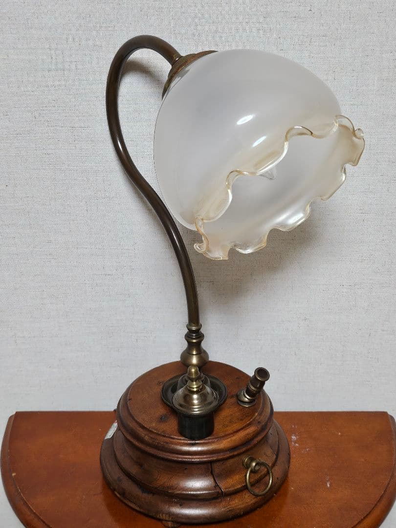 イタリアンアンティークウッドランプ