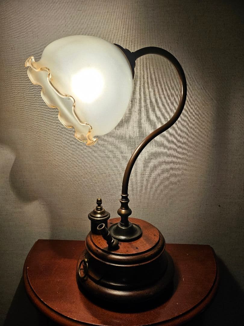 イタリアンアンティークウッドランプ