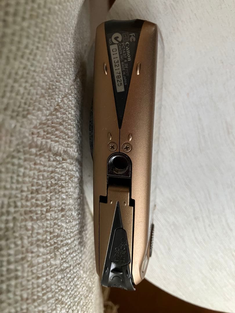 Canon IXY DIGITAL 930 IS ゴールド