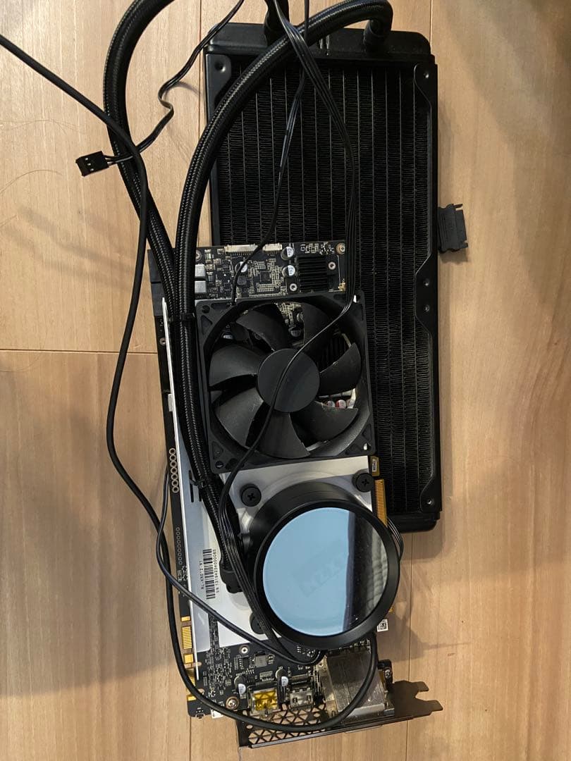 水冷式グラフィックボード　ZOTAC