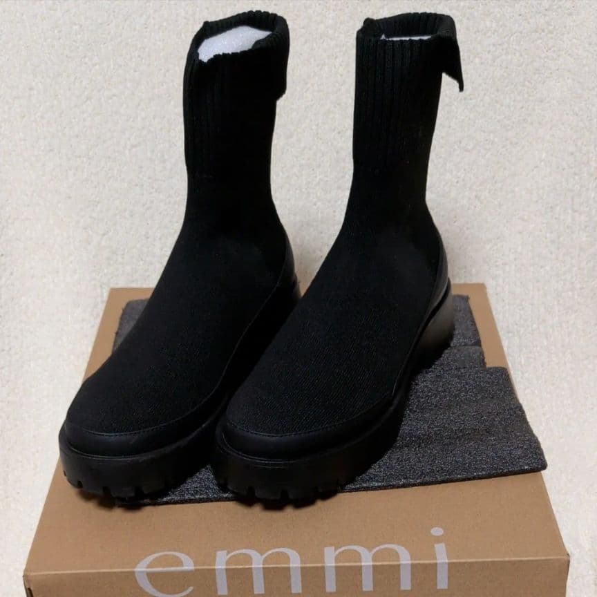emmi ブラック eco ニットブーツ　24.5