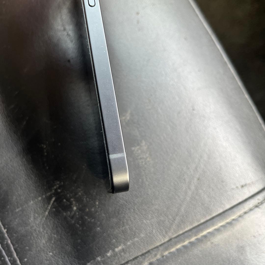 iPhone16e ブラック　128GB SIMフリー