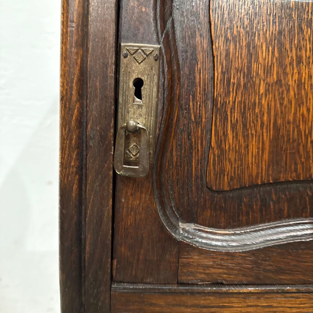 年末年始saleヴィンテージ　木製サイドテーブル　扉収納付き