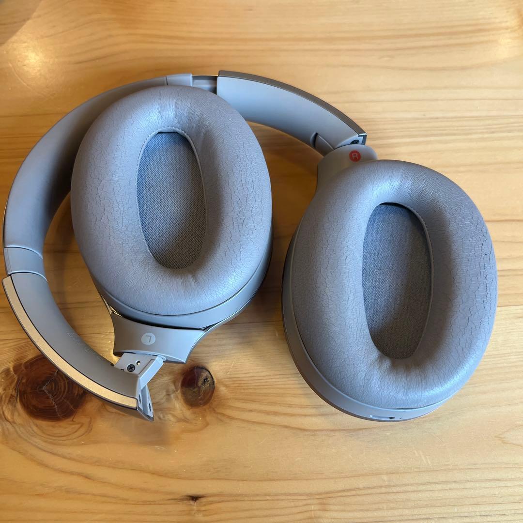 SONY ソニー　ワイヤレスヘッドホン　WH-1000XM2