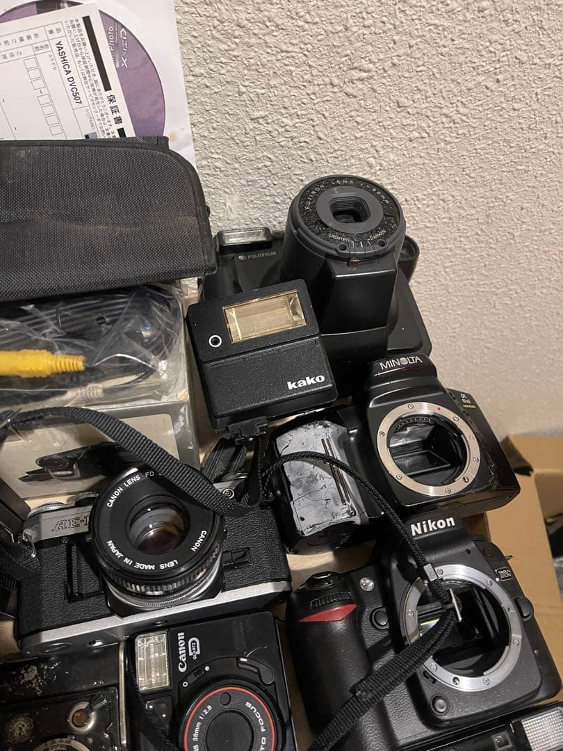 rollei，konica c35，canon ae-1，nikon d80…