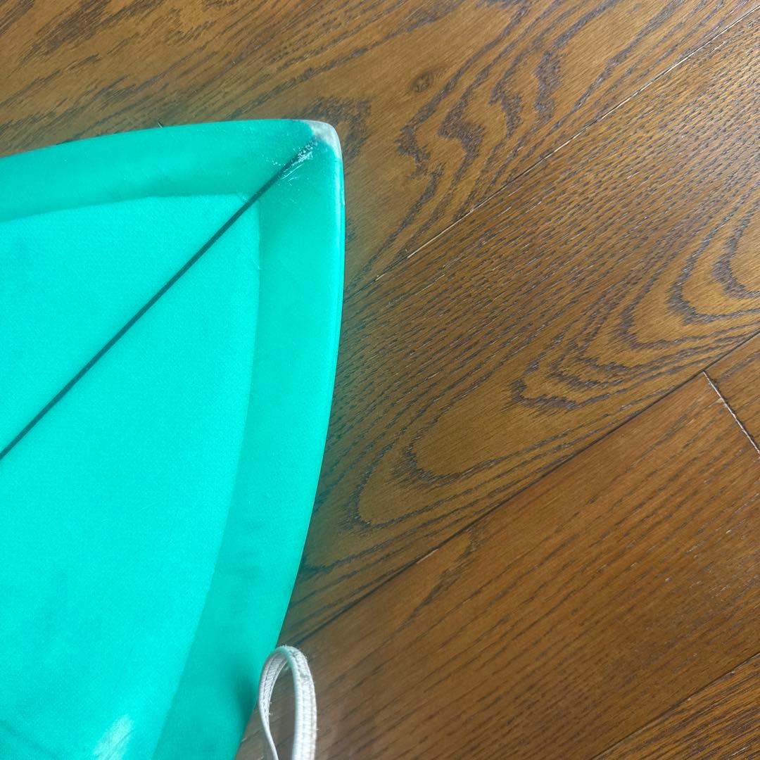 ONサーフボード　ツイン　フィッシュ　ハンドメイドキールフィン付