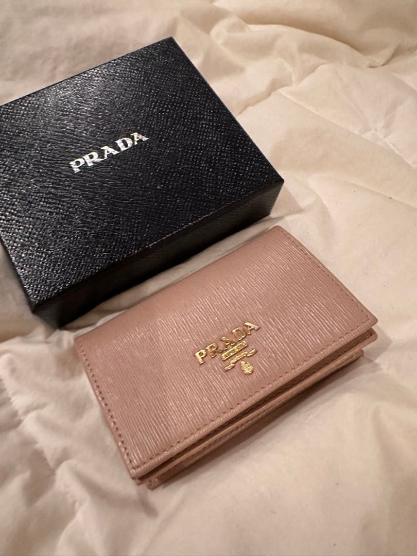 PRADA ピンクレザー 名刺入れ