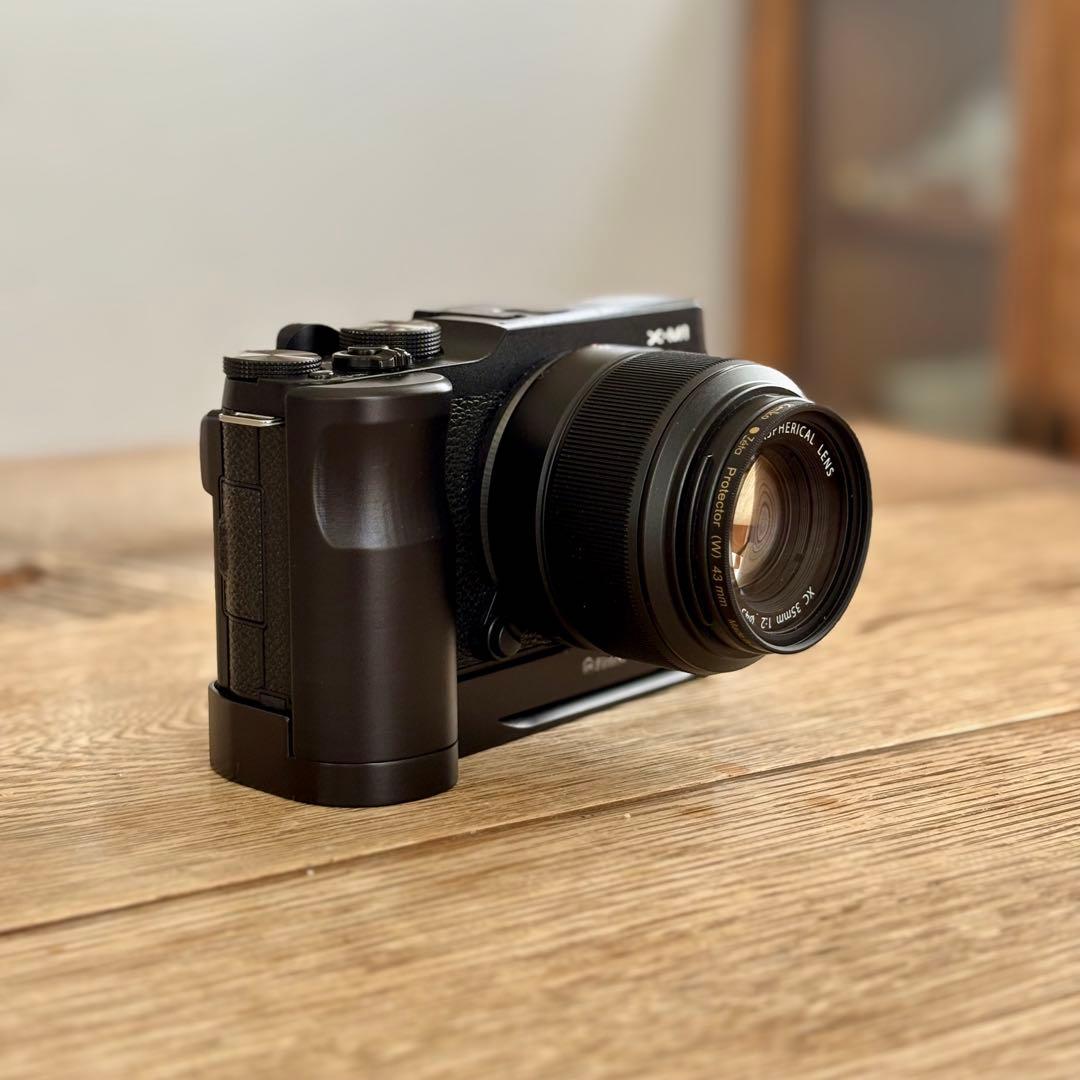 Fujifilm X-M1 ブラック XC35mm F2