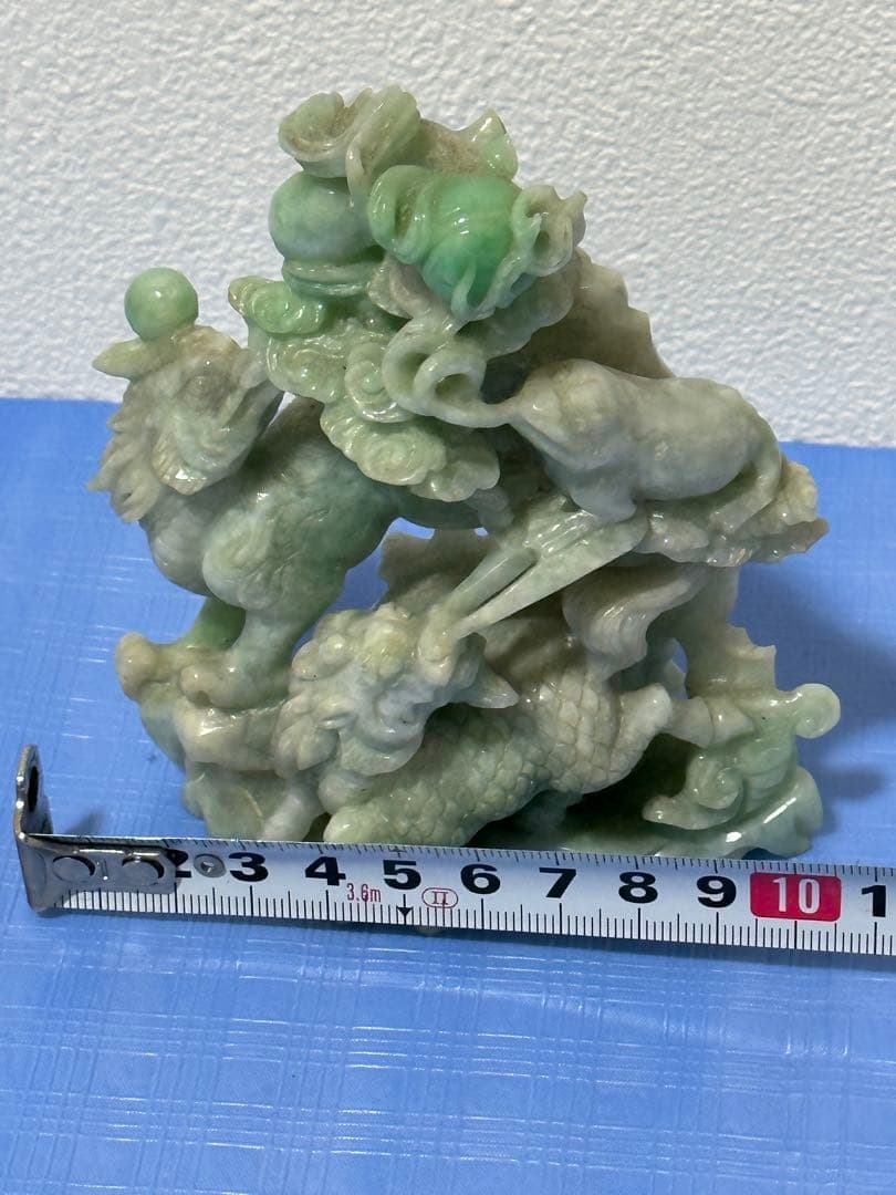 中国美術 翡翠 置物 天然石 彫刻 ヒスイ