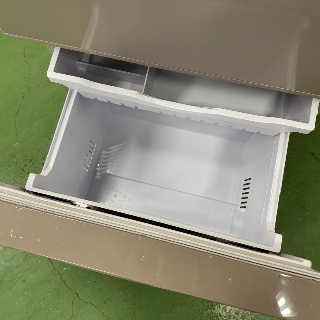 228 日立　大型冷蔵庫　300L強　小型　家庭用　右開き　自動製氷　大人気