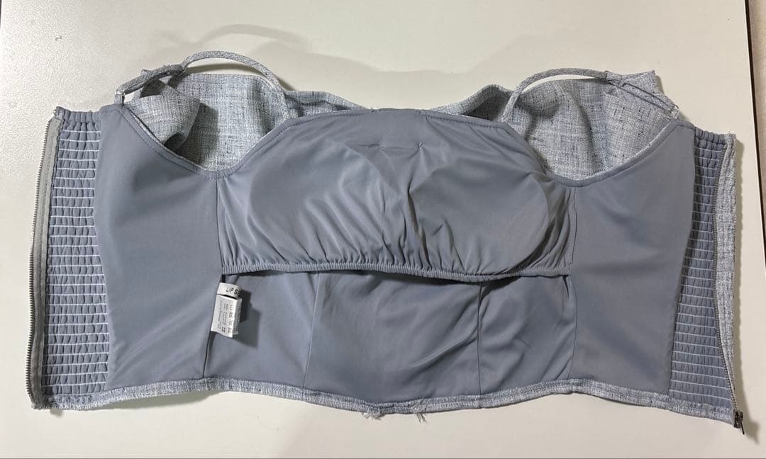 リップサービス　リボントップス