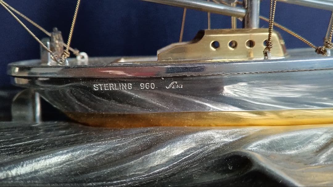 桜　銀製　２本マストヨット　２号 桐箱入り ガラスケース付き