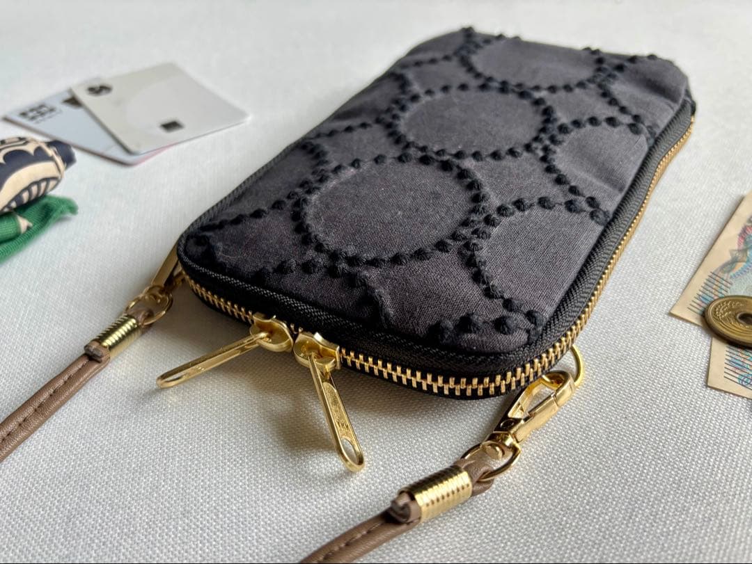 【スマホショルダー】ミナペルホネン タンバリン charcoal × black