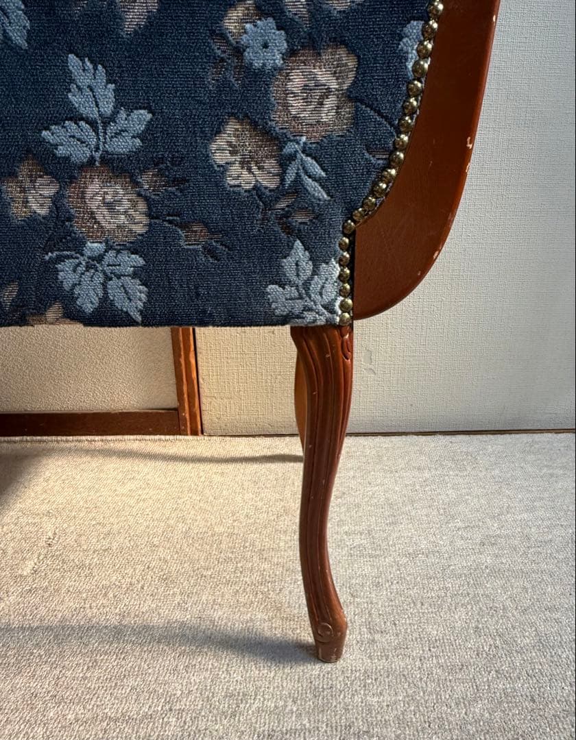 イタリア製　2人かけ　ソファー　刺繍座面　送料込み260126