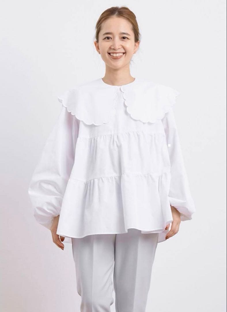 ※paaaag※美品 yori スカラップロングスリーブブラウス