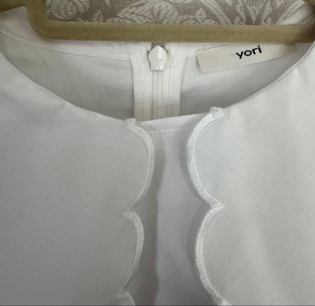 ※paaaag※美品 yori スカラップロングスリーブブラウス