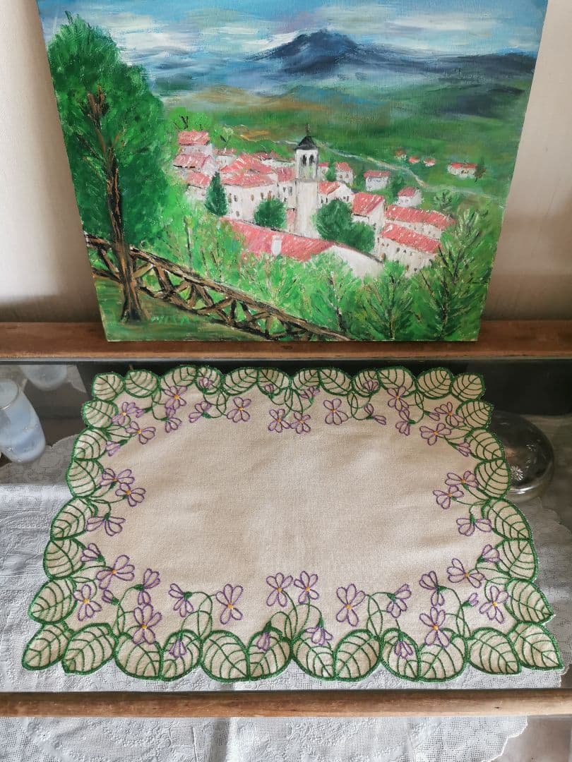 アンティーク/ヴィンテージ フランス 菫の葉と花のカットワーク刺繍 リネンクロス