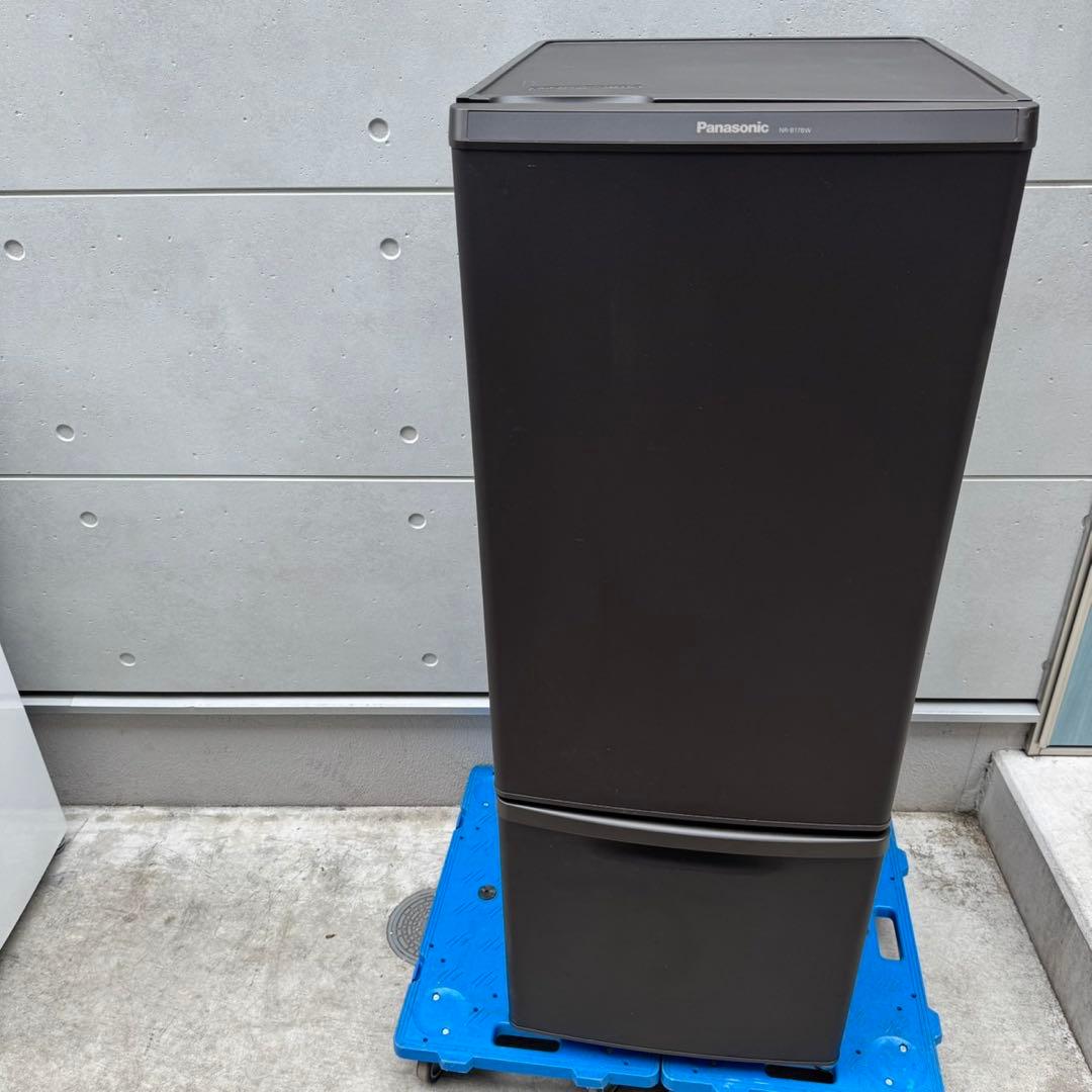 160⭐️2019年製美品★パナソニック　冷蔵庫　大型　マットブラウン　一人暮らし