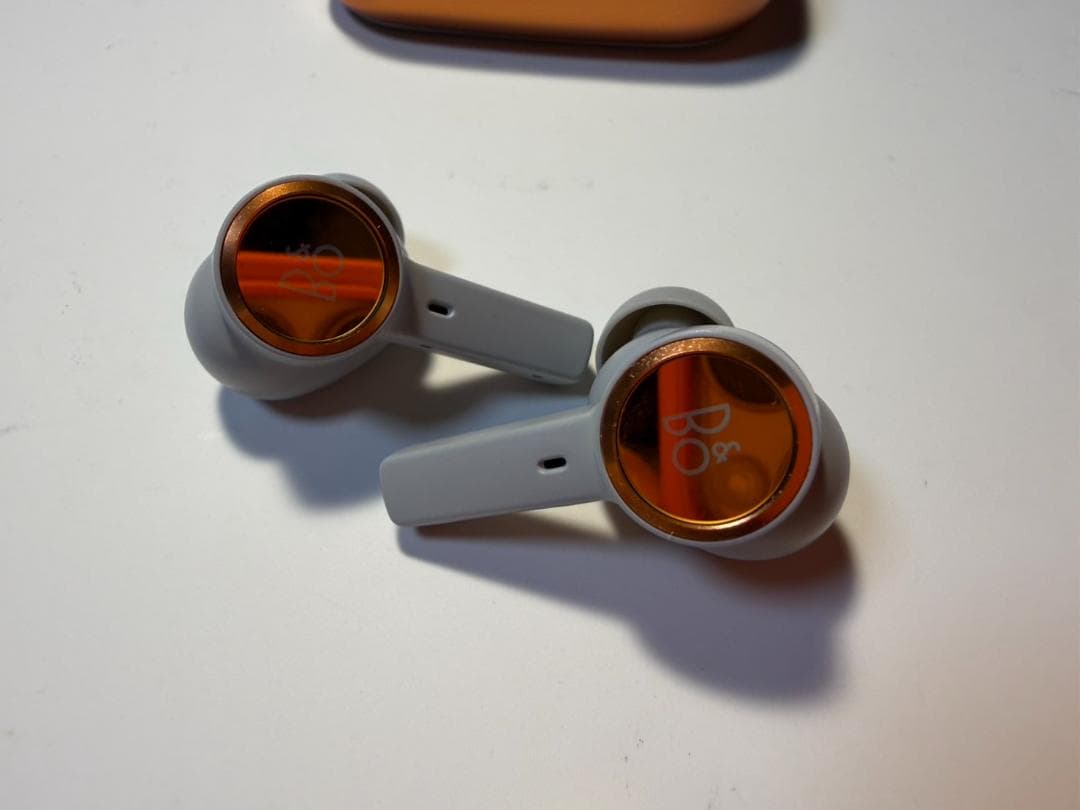 ★ほぼ新品！Beoplay Eleven,バング＆オルフセン,77900円