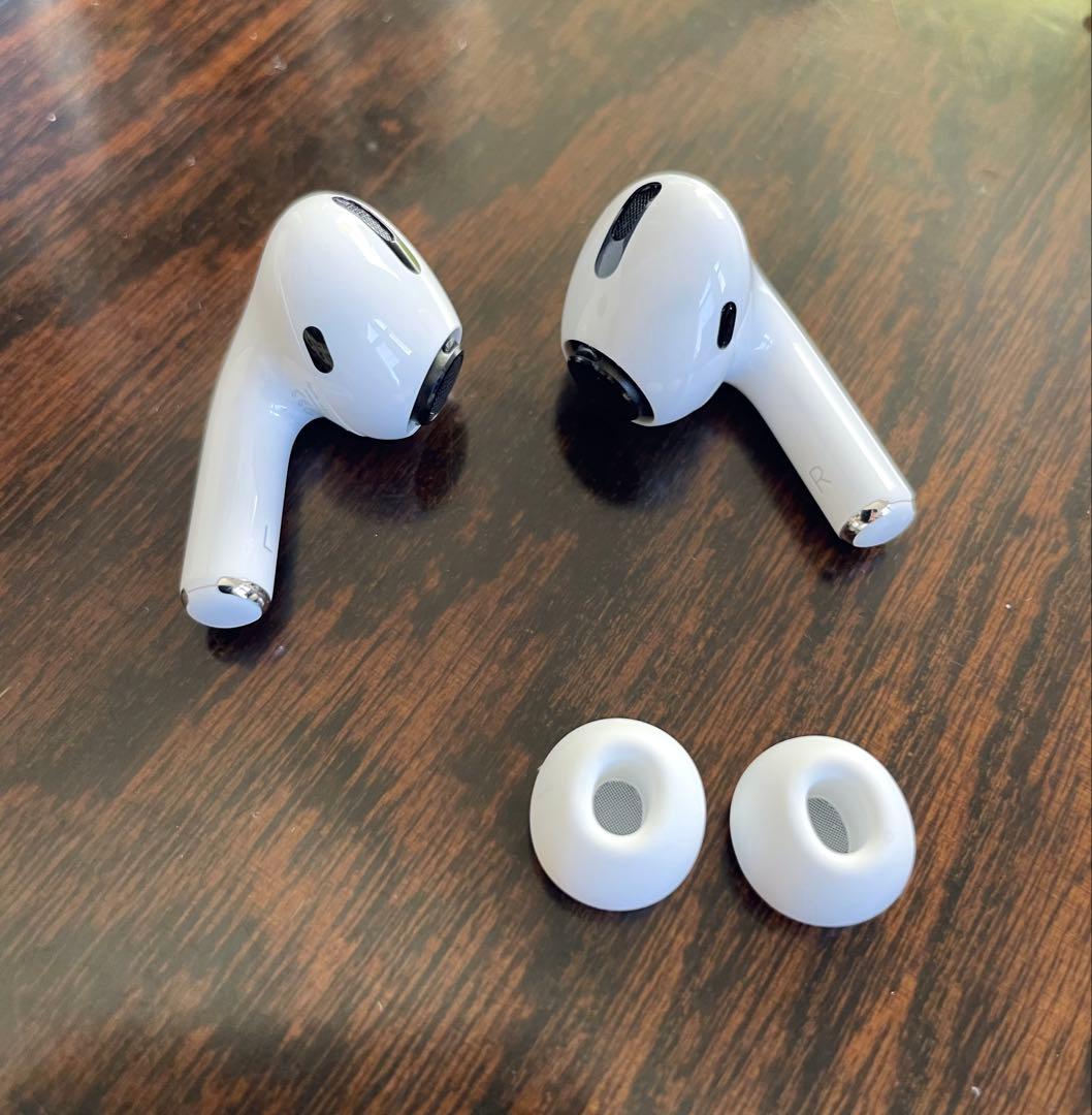 【美品】AirPods Pro 第1世代 ESRケース付き バッテリー交換済