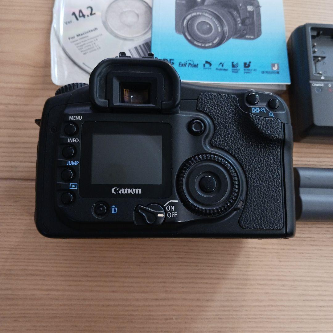 キャノン　Canon EOS 20D デジタル一眼レフカメラ