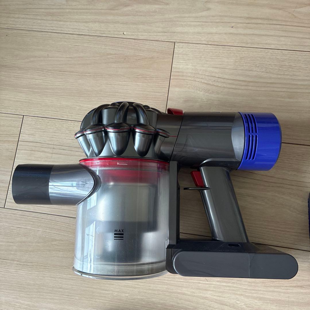 Dyson V8 掃除機 各種アタッチメント付き