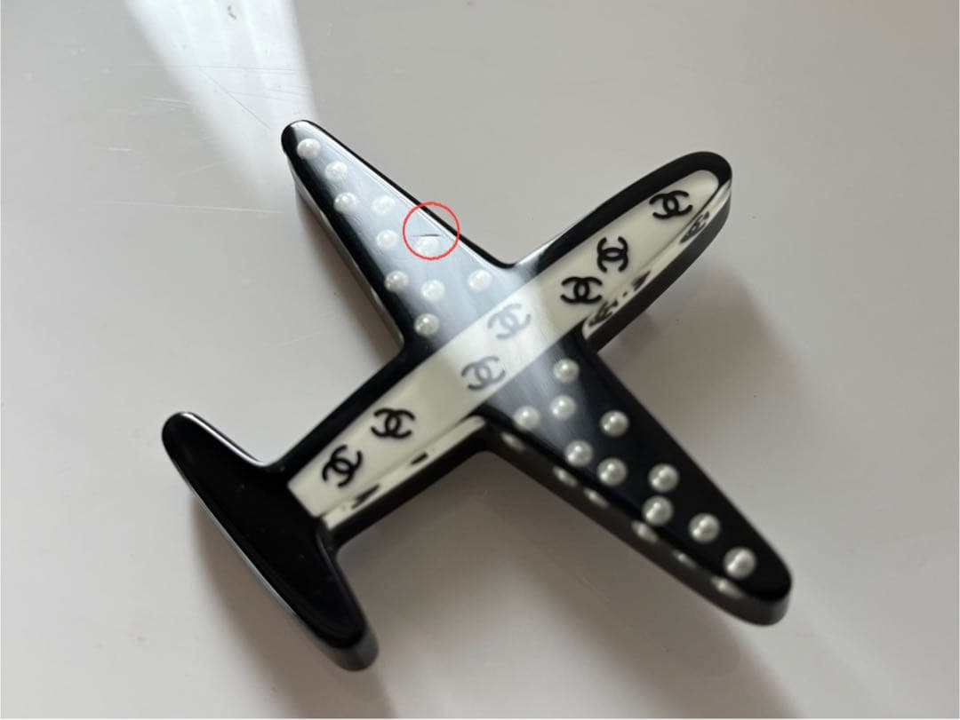 CHANEL シャネル エアライン レジンブローチ　【未使用品】