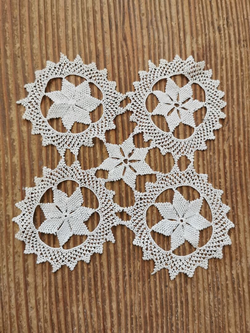 アンティーク アルメニアンレース 5ピース繋ぎのドイリー 雪型 花型 クロス型✜