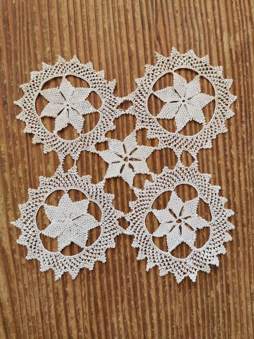 アンティーク アルメニアンレース 5ピース繋ぎのドイリー 雪型 花型 クロス型✜