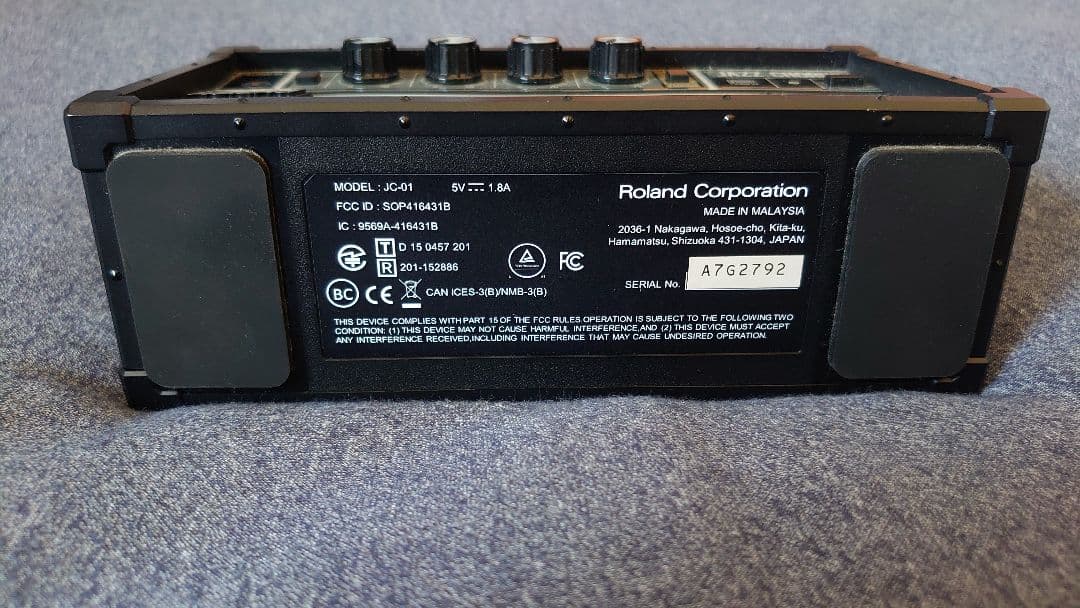 Roland JC-01 Bluetoothスピーカー