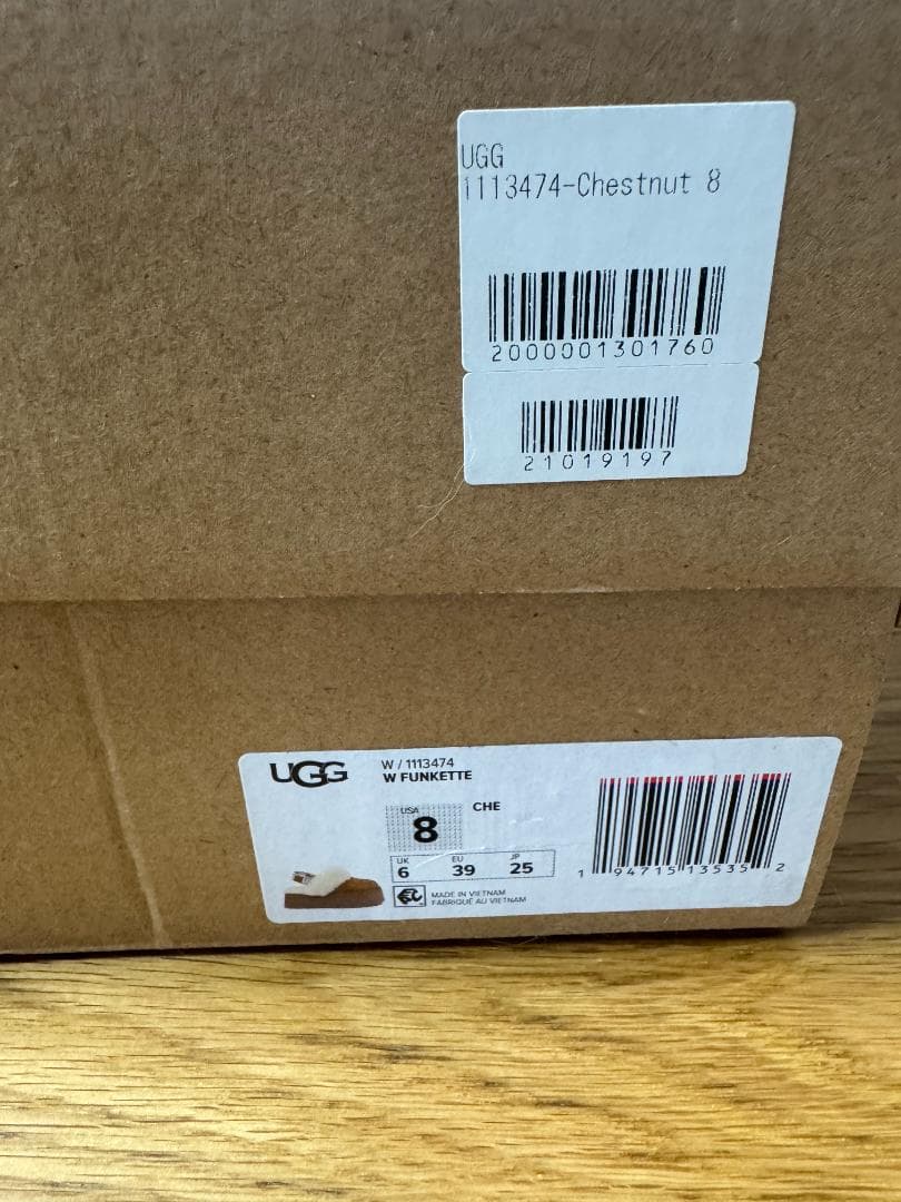 UGG アグ Funkette ファンケット サンダル