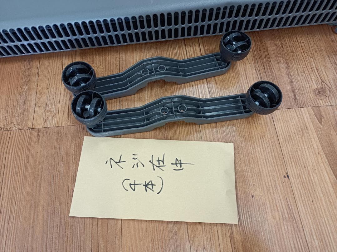 都《UHSJA》De'Longhi　デロンギ　コンベクターヒーター　HXJ60L