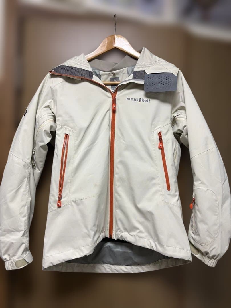 モンベルストームアウター