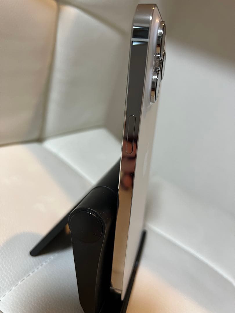 極美品　iPhone14ProMax 中古本体