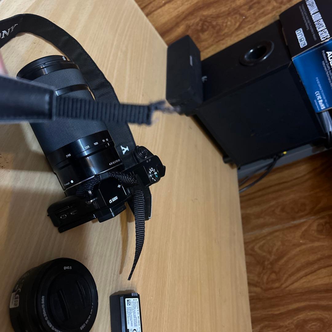 Sony ILCE-6000 デジタルカメラ ズームレンズ2本付き