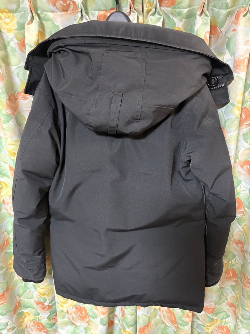 【週末限定価格】 カナダグース ダウンジャケット