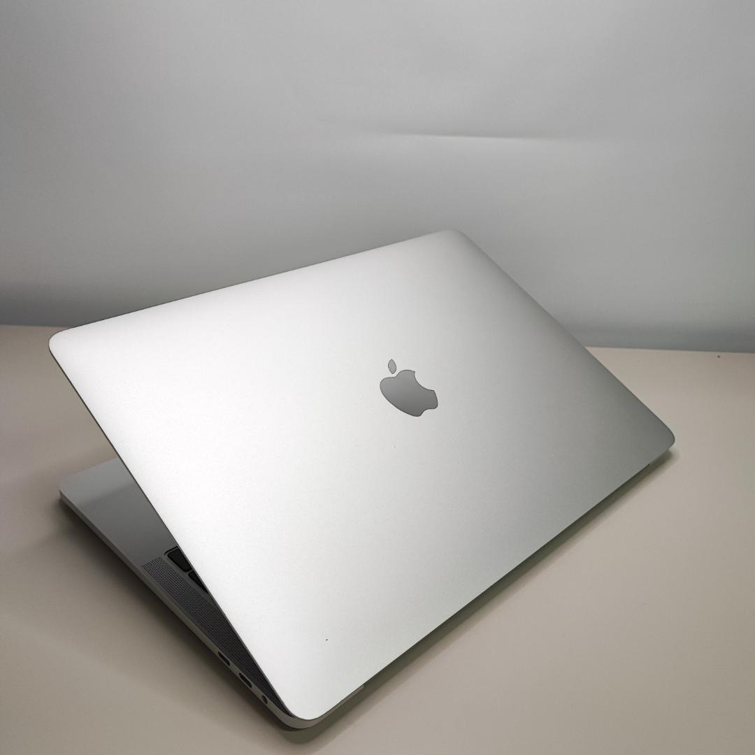 MacBookPro2019 13.3㌅ i7-8569/16GB/512GB