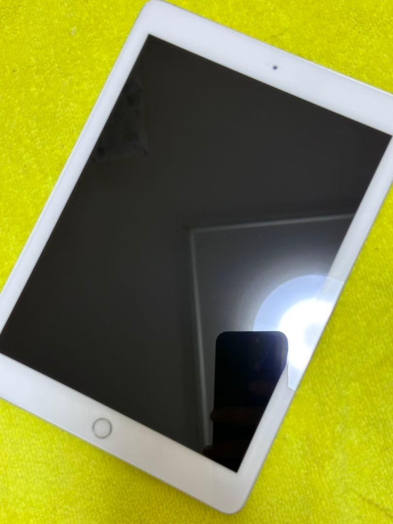 iPad 9.7インチ (第6世代) 32GB WiFi