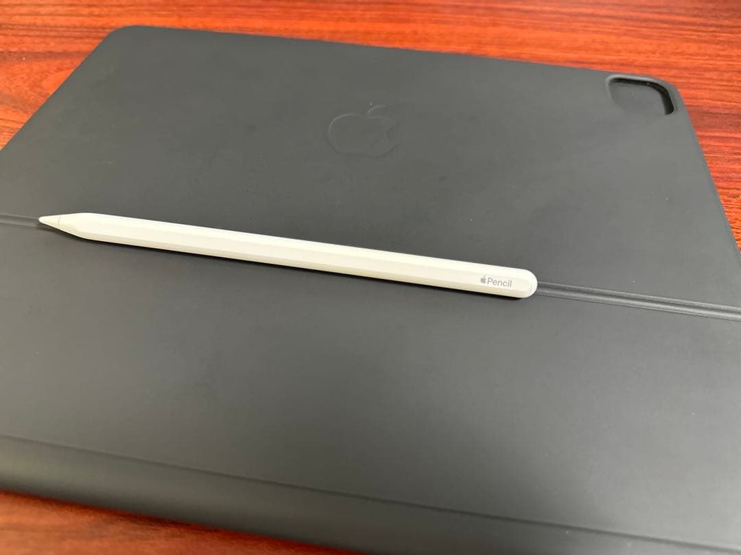 ゆ*様 iPad Pro 4世代シルバー Keyboard等付お買得wifi+C