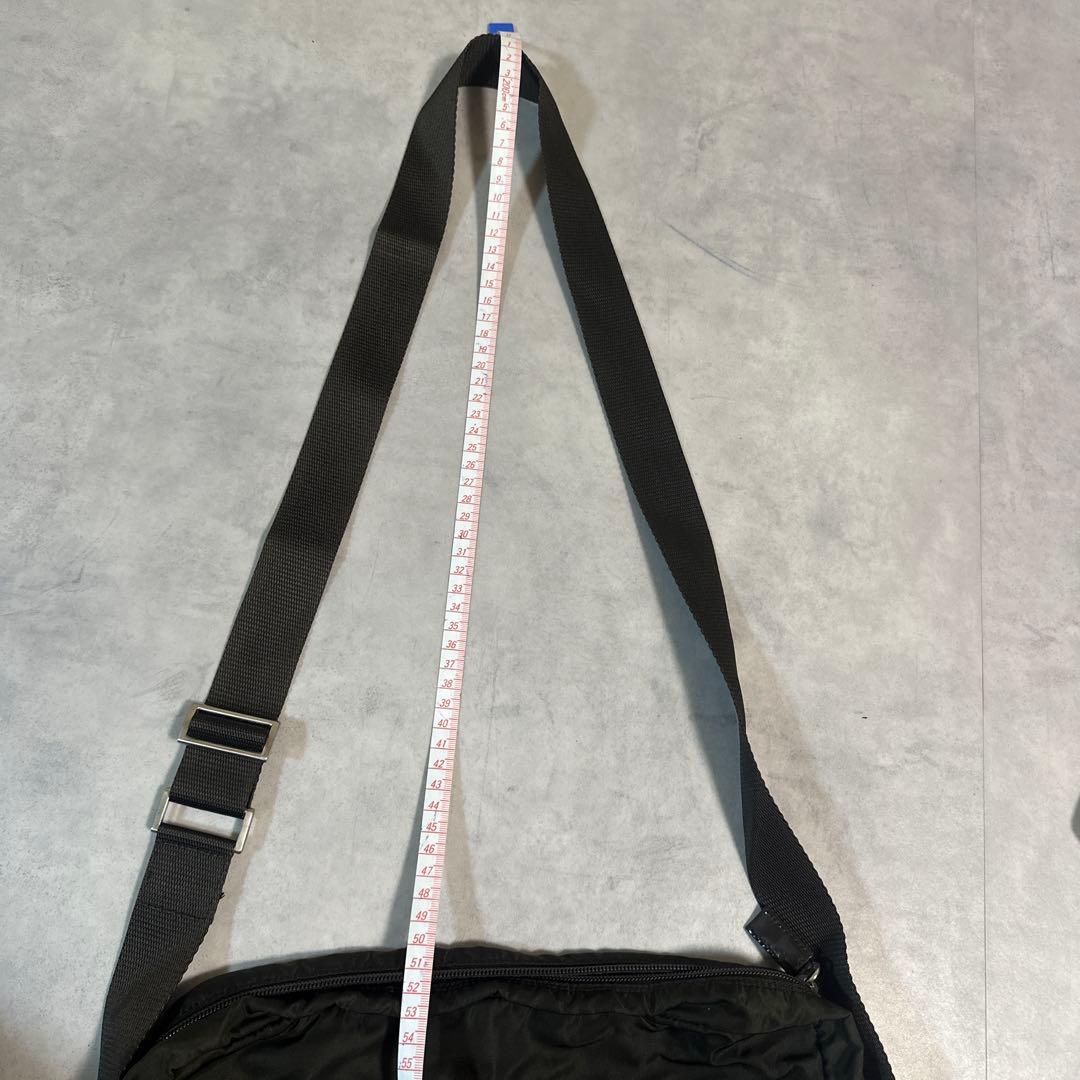 PRADA プラダ ナイロン ショルダーバッグ オリーブ トライアングル