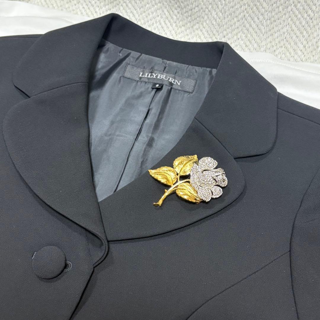 新品 希少 VINTAGE TRIFARI トリファリ 大ぶり ブローチ 薔薇