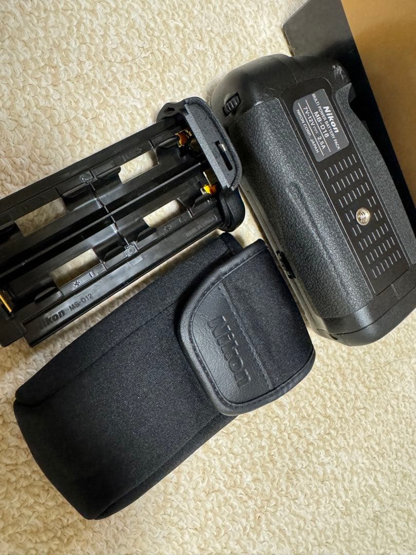 Nikon マルチパワーバッテリーパック MB-D18