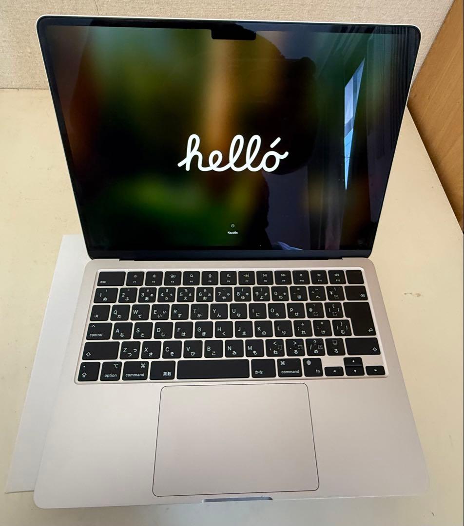 【美品】Macbook Air M2 8/256 スターライト