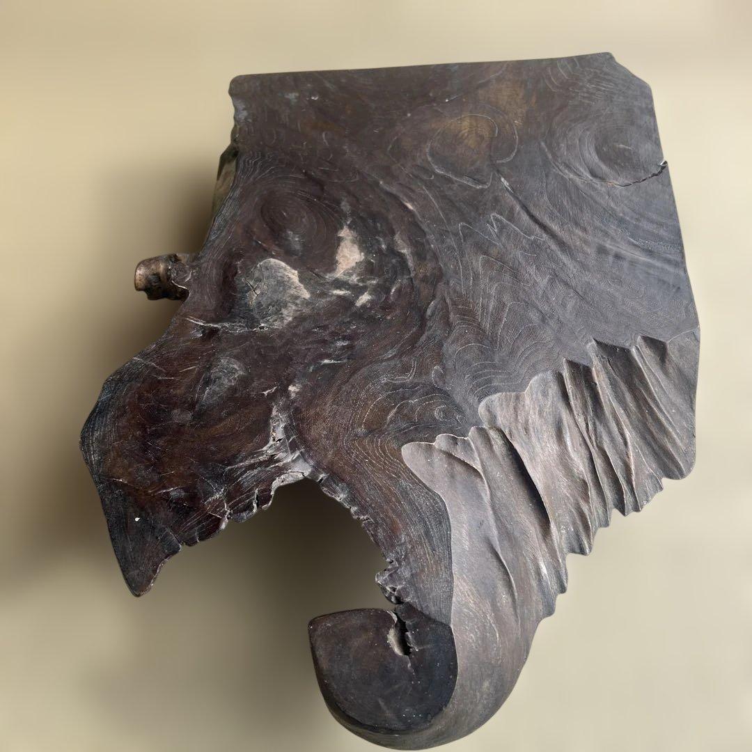 木製ダークブラウン置物 自然な形状